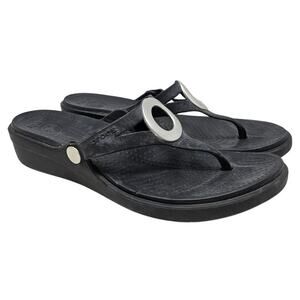 Crocs 8 Sanrah Beveled Circle Black Thong Flip Flop Comfort Casual Coastal